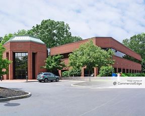 Linden Oaks Office Park - 300 Linden Oaks
