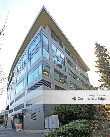 Crestwood Corporate Plaza - Bellevue