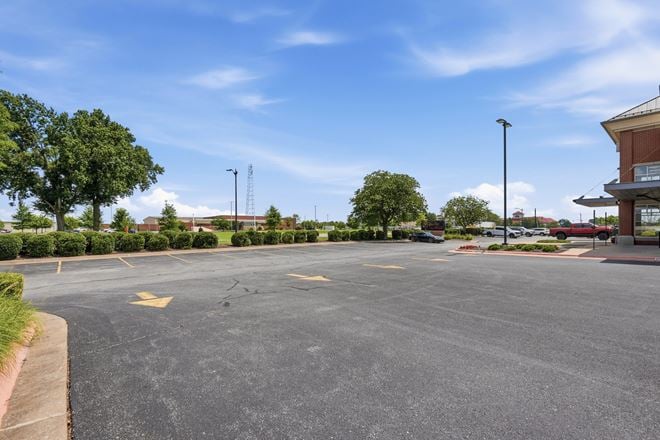 Signature Plaza