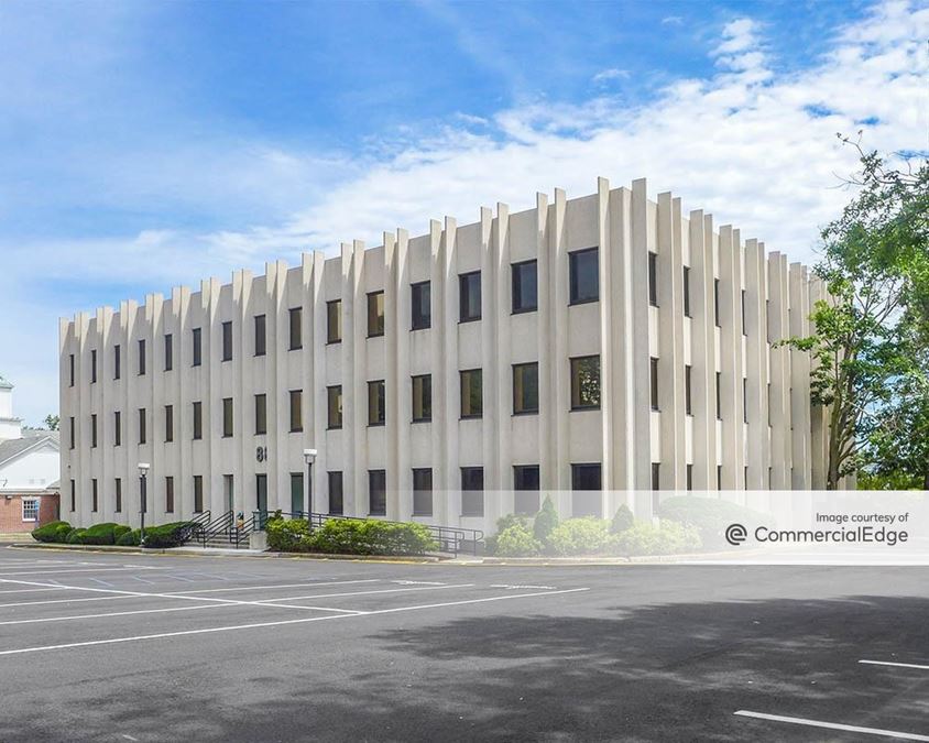 88 Sunnyside Blvd, Plainview, NY Office Building