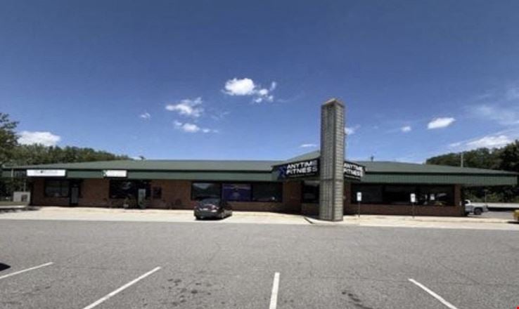 Retail space for Rent at 858 A BRAWLEY SCHOOL RD. in Mooresville