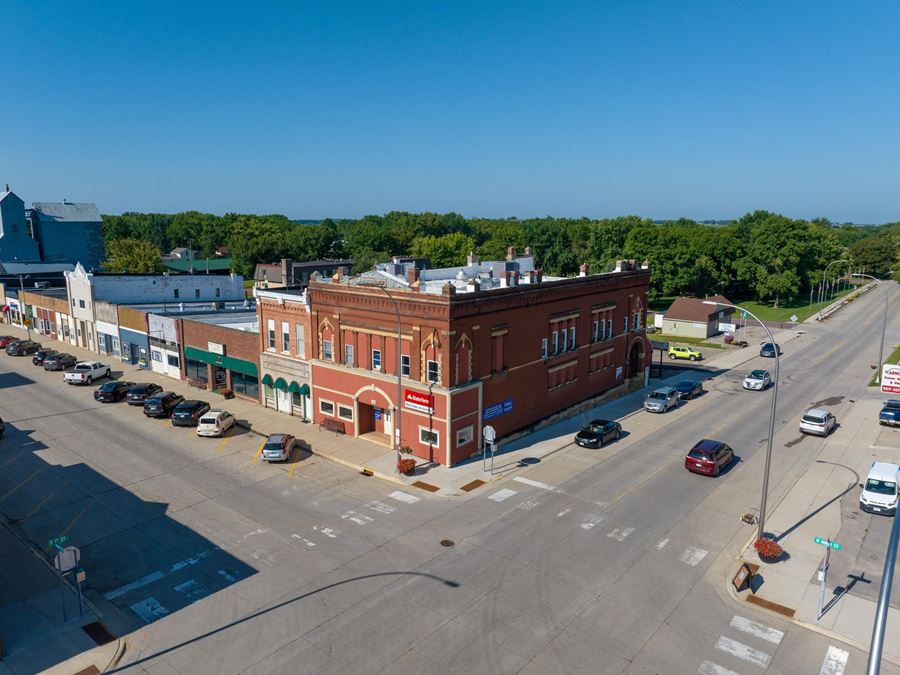 Janesville Investment 138 N Main St