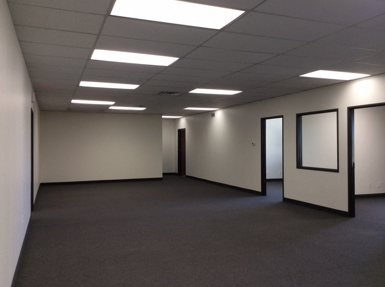 3,506 SF Flex Space in Farmers Branch, TX Photo