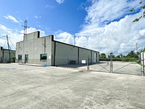 Industrial Bldg for Sale - Spring Branch