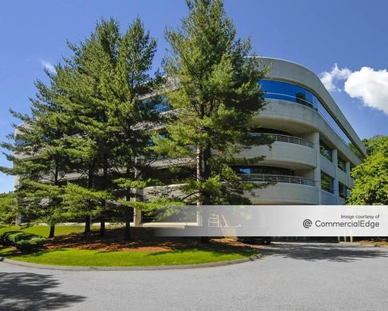 100 Northfield Drive