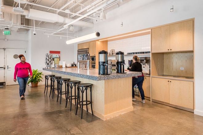 WeWork - 18th & Chet