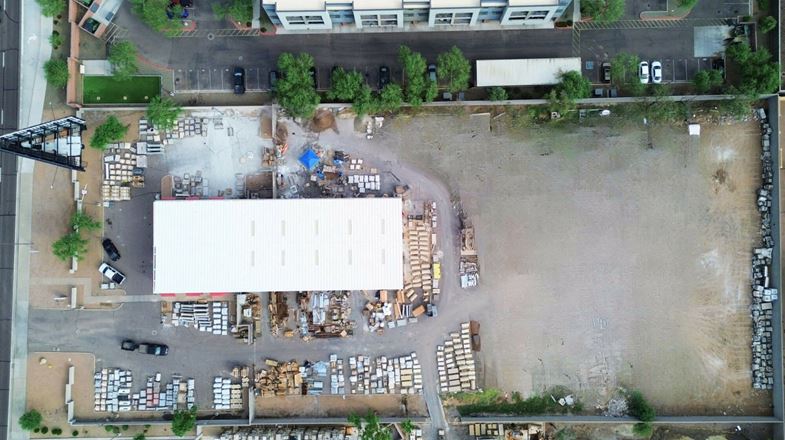 Industrial-Showroom Available