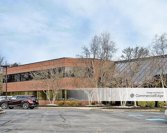 Whiteland Business Park - One Whiteland Plaza