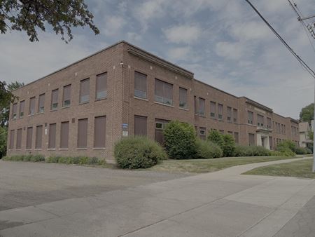 Industrial space for Rent at 920-932 East Benton Street in Aurora