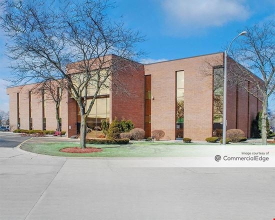 970 N. Oaklawn Avenue