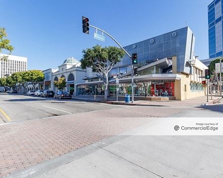 Retail space for Rent at 1000 Westwood Blvd in Los Angeles