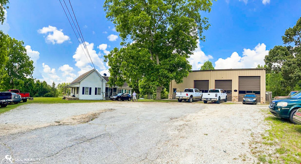 Owner/User Auto Repair Shop in Villa Rica | ±3,600 SF