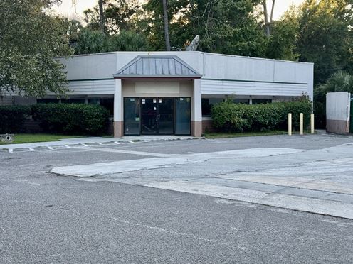 Stand Alone Retail Building