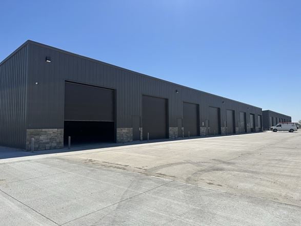 Industrial space for Rent at 5331 N 70th St in Lincoln