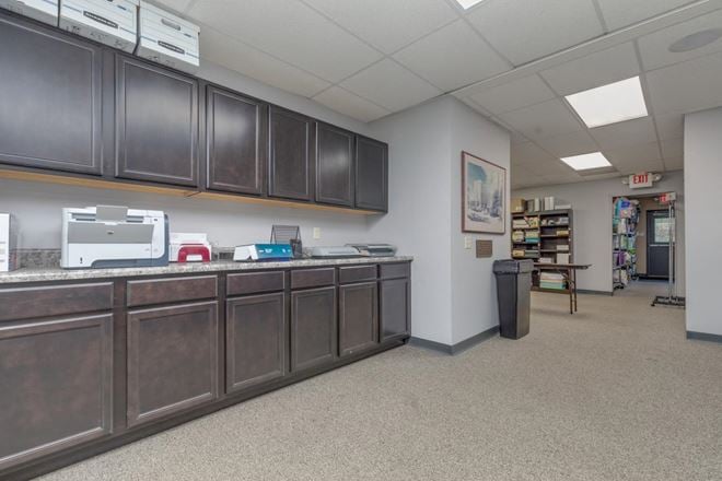 Creve Coeur Retail/Office Building