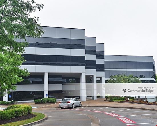 Creve Coeur Center III