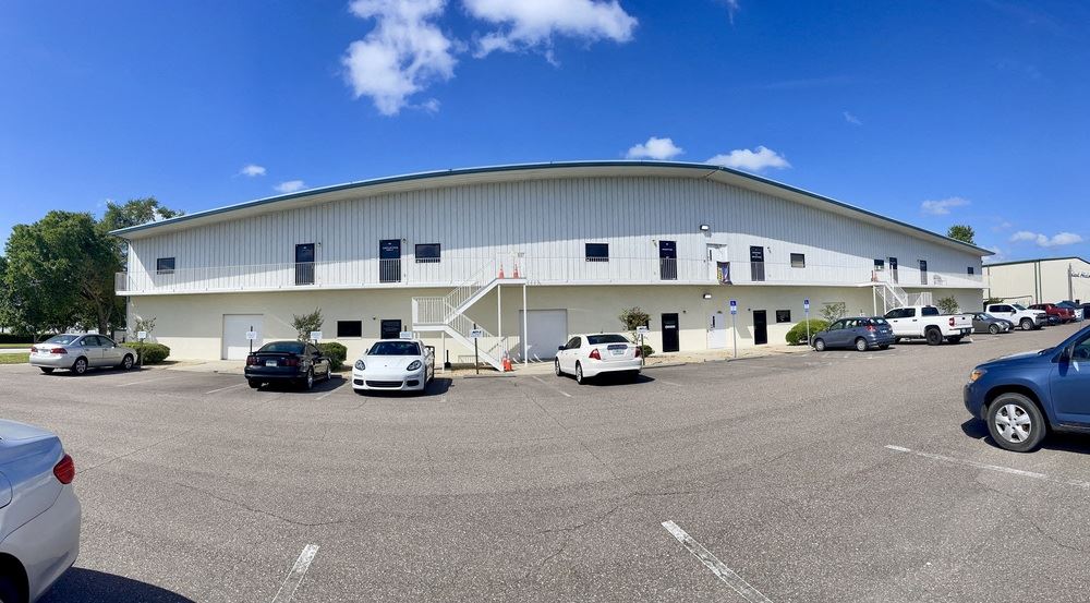 Deland Airport Business Park Hangar With Offices 1200 Flightline