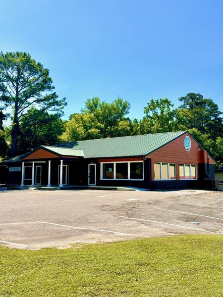 Photo of commercial space at 1401 Montgomery Highway in Vestavia Hills
