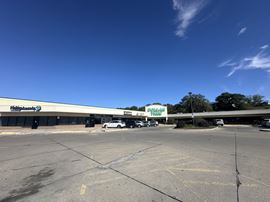 AMERICAN PLAZA