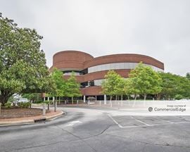 Fontaine Business Center III & V