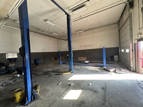 3106 Walden Ave - Former AAMCO For Sale