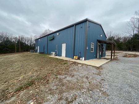 Retail space for Sale at 908 Highway 167 in Cave City
