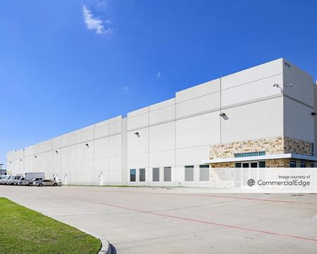 Photo of commercial space at 5915 Brittmoore Road in Houston