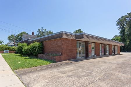 Commercial space for Rent at 1823 Chapel Hill Rd. in Durham