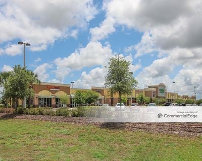 Shoppes at Trinity Lakes