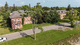 1517 Patterson Loop