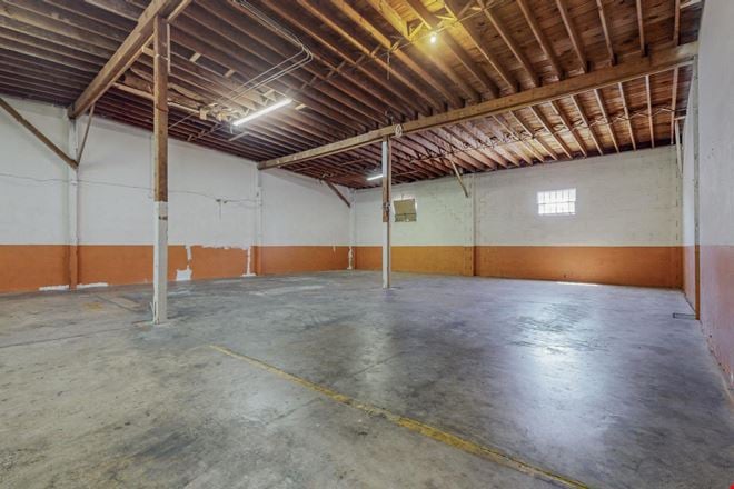 1823 Commercial St NE Suite A