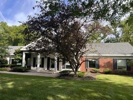 1925 Indian Wood Circle