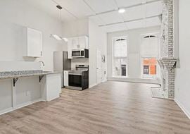 117 W Saratoga