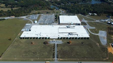 Photo of commercial space at 400 Industrial Boulevard in Leesburg