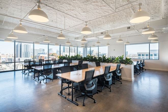 WeWork - 18th & Chet
