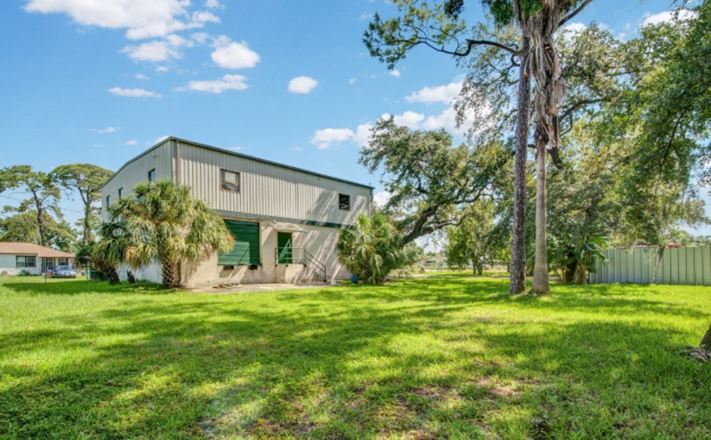 Land property in Tampa, FL