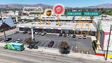 Retail space for Rent at 16909-16933 Devonshire St in Granada Hills