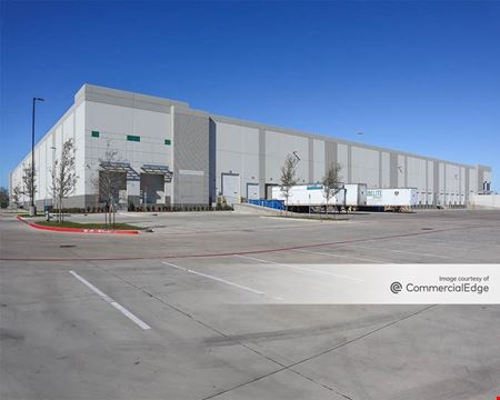 Industrial space for Rent at 5181 Samuell Blvd in Mesquite