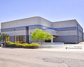 Broadway Industrial Park - 2520-2680 South Industrial Park Avenue