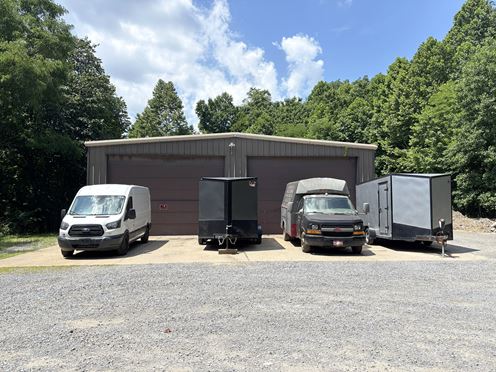 Rare, Small-Bay Industrial Opportunity