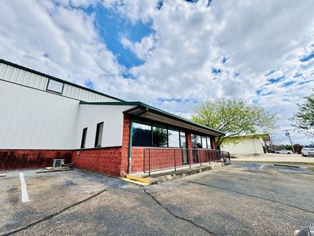 Photo of commercial space at 114 North Layfair Drive in Flowood