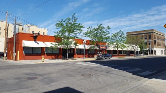 18 4th St N - Flex Space Space For Rent | CommercialCafe