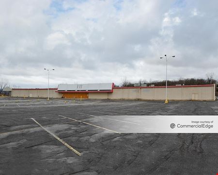 Retail space for Rent at 12501 Rockside Road in Cleveland