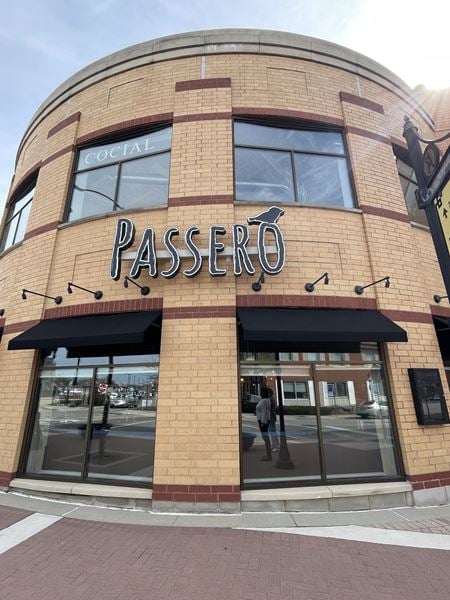 Retail space for Rent at 3 South Evergreen Avenue in Arlington Heights