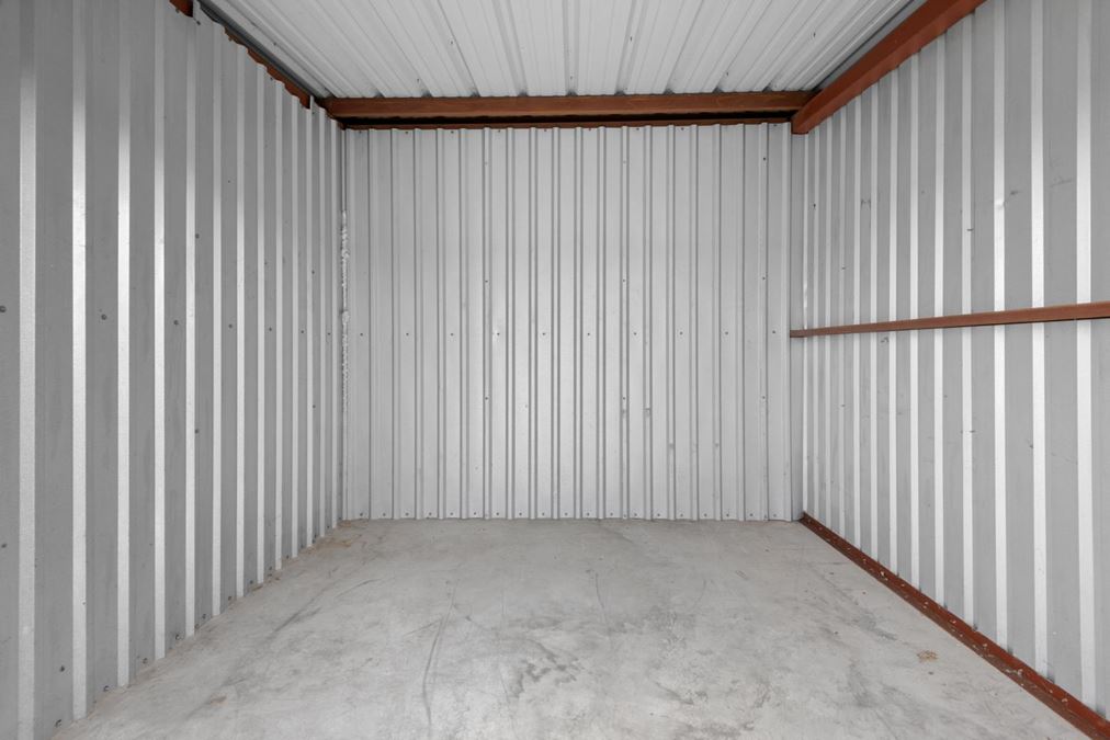HUBBARD STORAGE