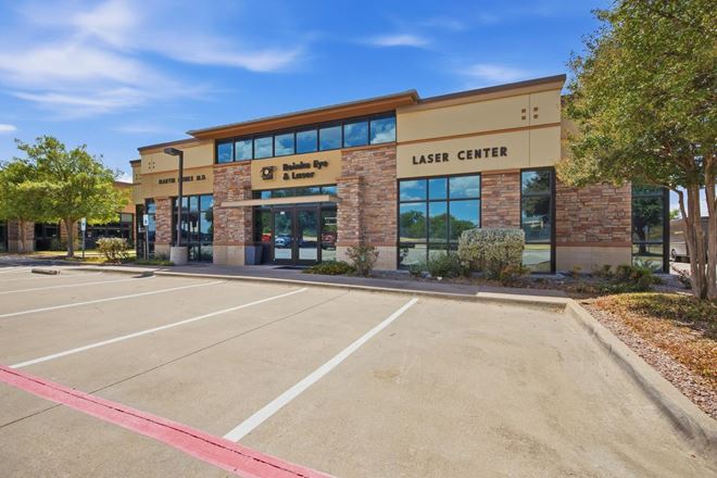 7433 Las Colinas Blvd