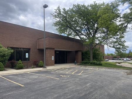 Photo of commercial space at 895 American Ln in Schaumburg