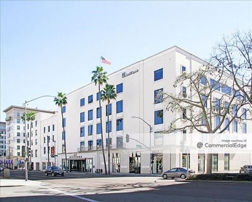 Wilshire Rodeo Plaza
