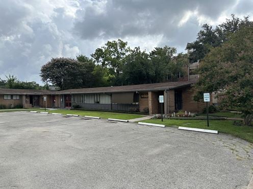 River Oaks Office Building II - 2120 Welch St Houston, TX 77019