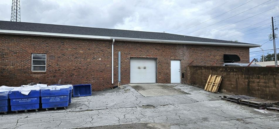 7341 Sq Ft Turnkey Income-Producing Office & Warehouse | Winter Haven, FL